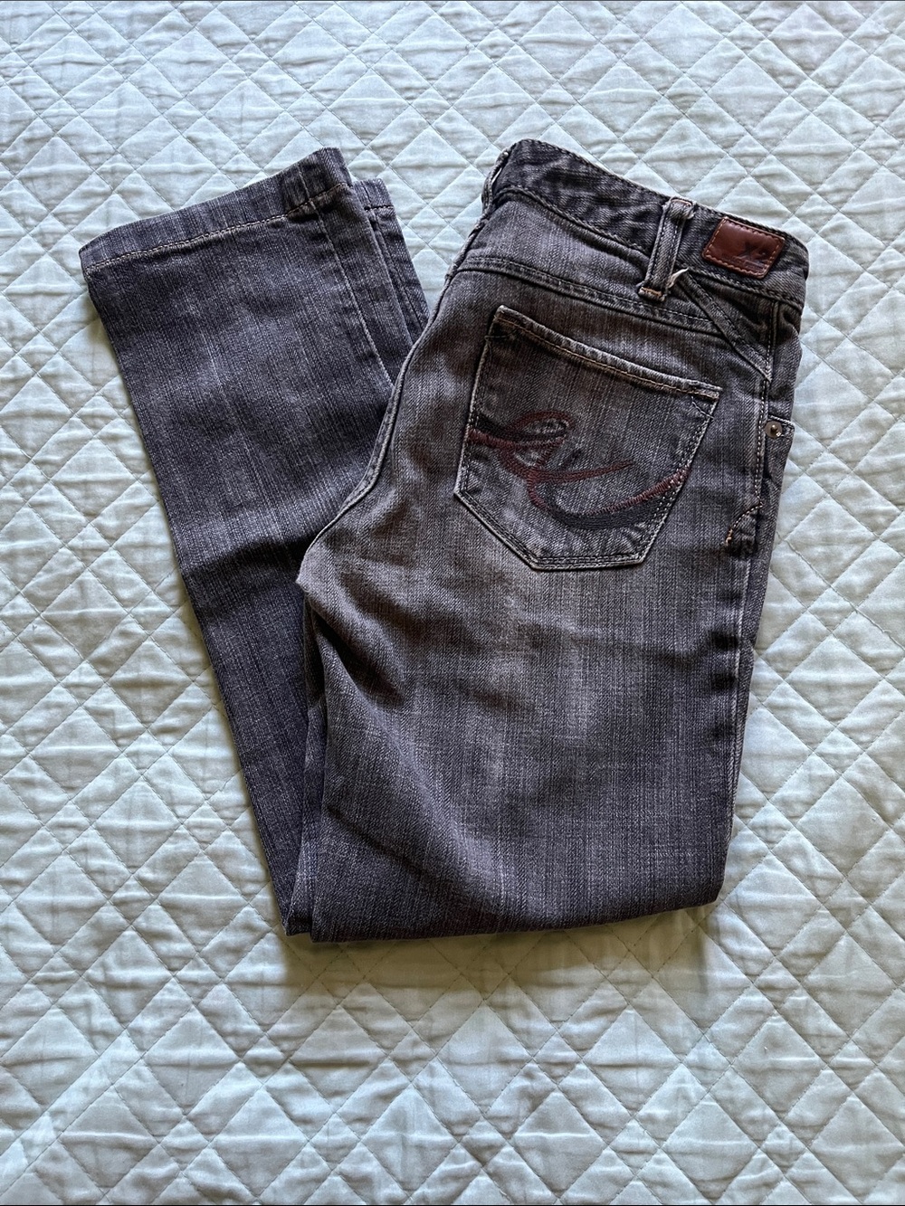 Express Women's Ankle Cropped Jeans - Gray. Low waisted